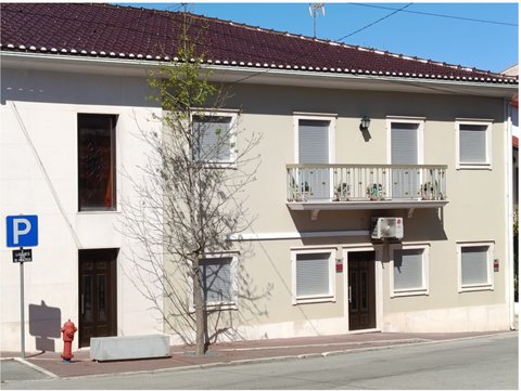 Moradia T5 em Barcouço